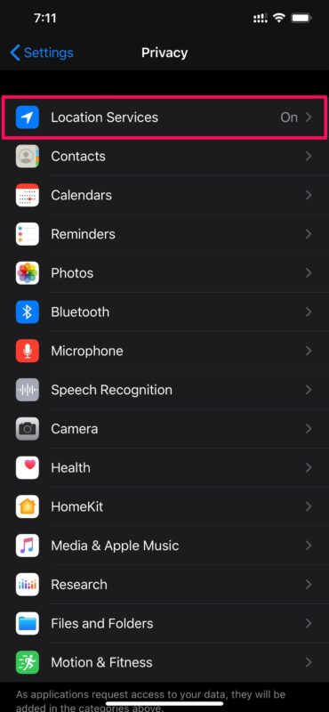 Come disabilitare il chip U1 per impedire il monitoraggio della posizione in background su iPhone 11 e versioni successive