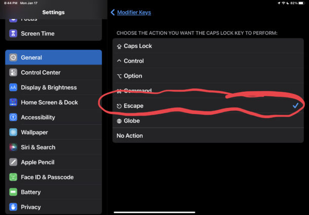 Scegli di rimappare il tasto BLOC MAIUSC al tasto Esc sulla tastiera dell'iPad