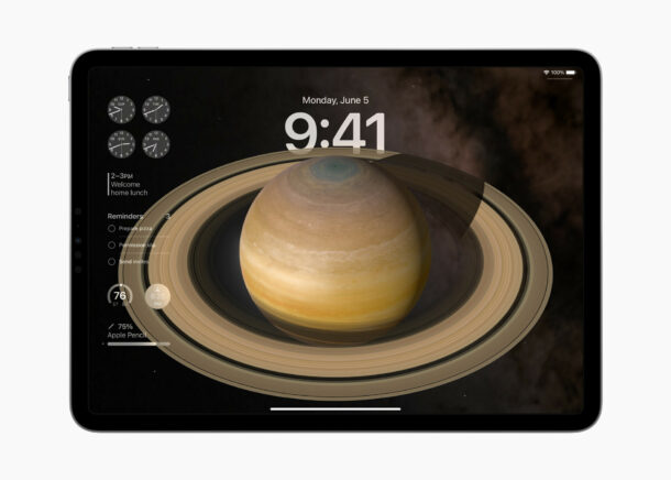 iPadOS 17 con schermata di blocco personalizzata
