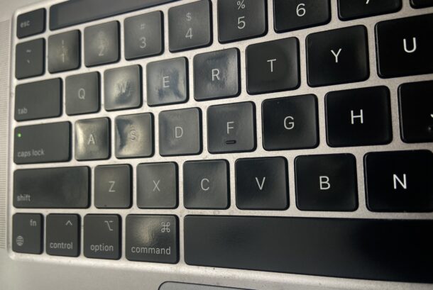 Tasti lucenti indossati sul MacBook Pro M1