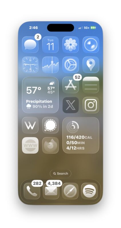 Le icone chiare appaiono sulla schermata principale di iPhone e iPad e offrono una bella opzione di personalizzazione