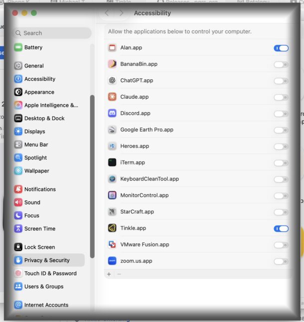 Tinkle disegna temporaneamente un effetto visivo sulle finestre attive per renderle evidenti da vedere sul Mac
